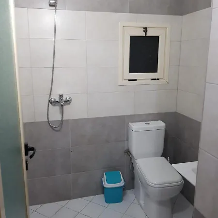 Restorant Genti Peshkatari * 奥里库姆